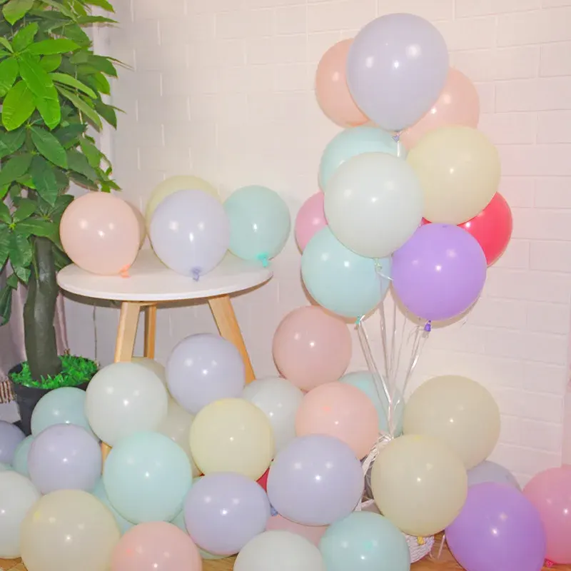 What types of 12 inch latex balloons are there?
