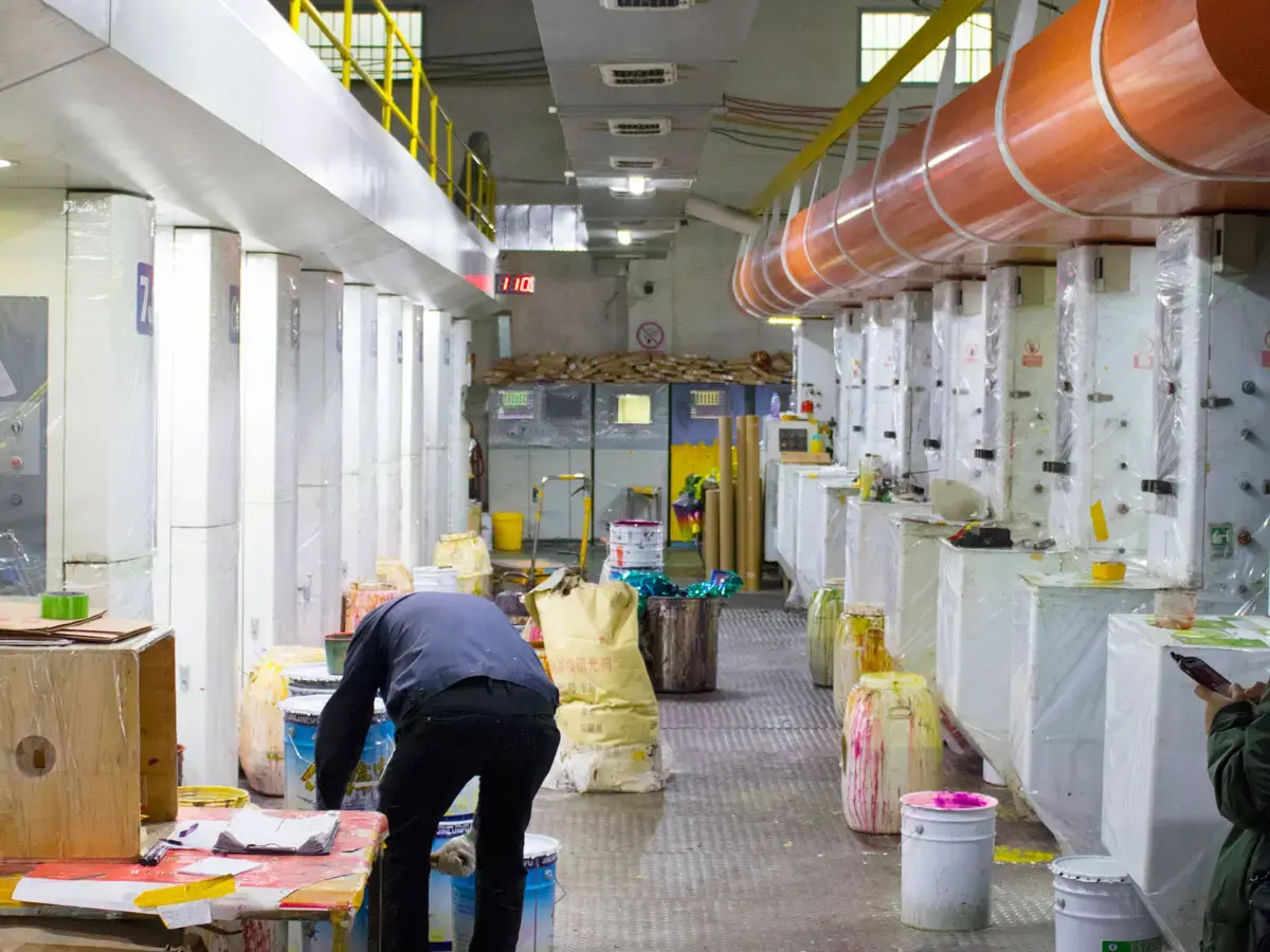 Foil balloon manufacturing workshop shown on the Borun Balloon Factory official website