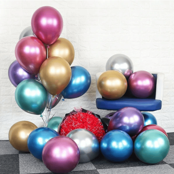 Metallic helium balloon